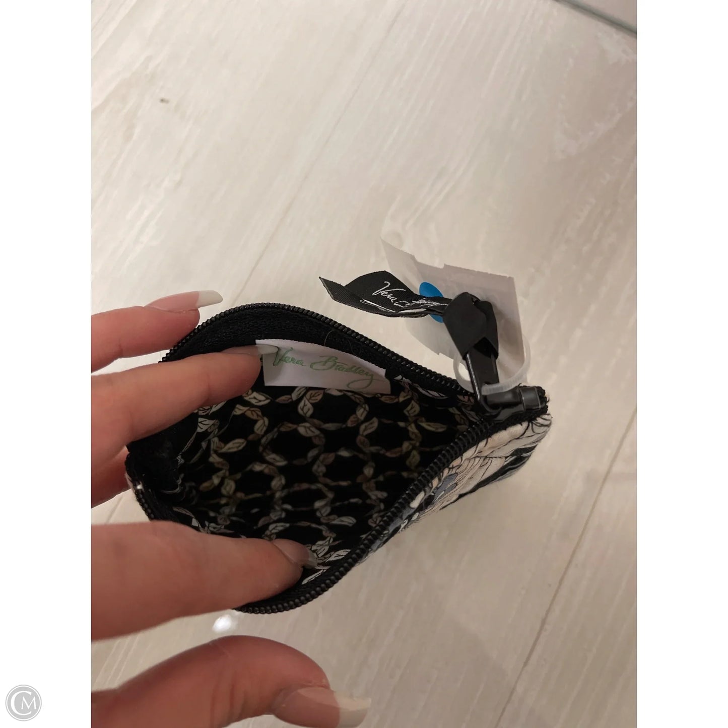 Coin Purse By Vera Bradley, Size: Medium