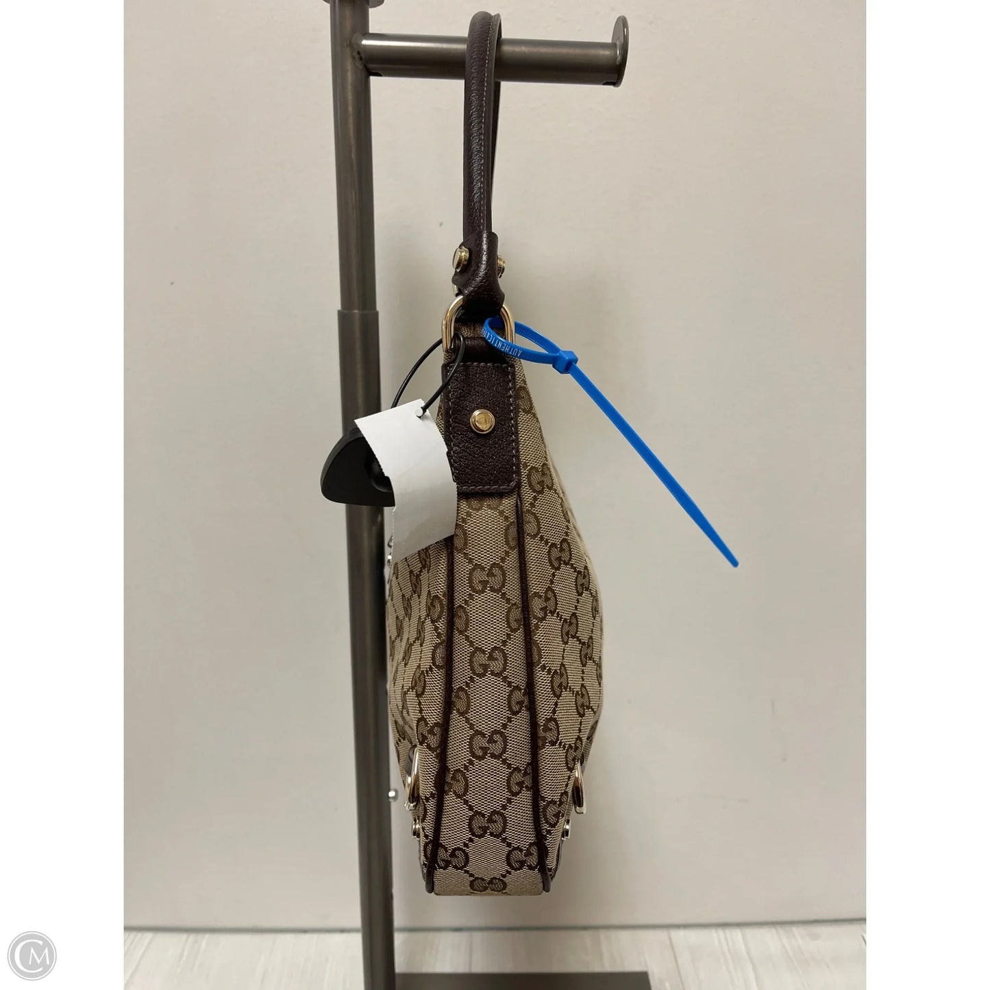 Handbag Luxury Designer By Gucci, Size: Medium