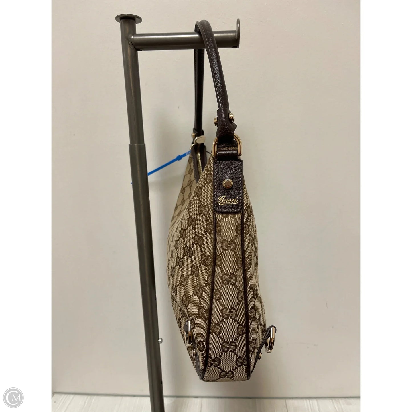 Handbag Luxury Designer By Gucci, Size: Medium