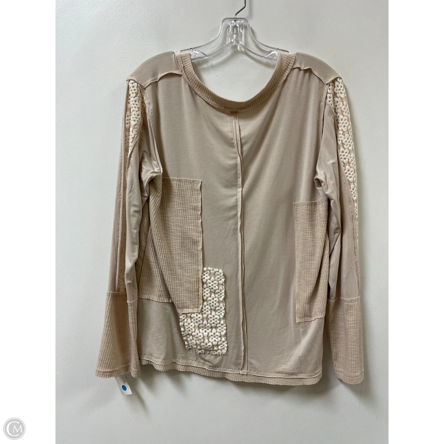 Top Long Sleeve By Clothes Mentor In Cream, Size: M