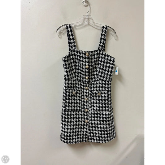 Dress Casual Short By Clothes Mentor In Black & White, Size: M