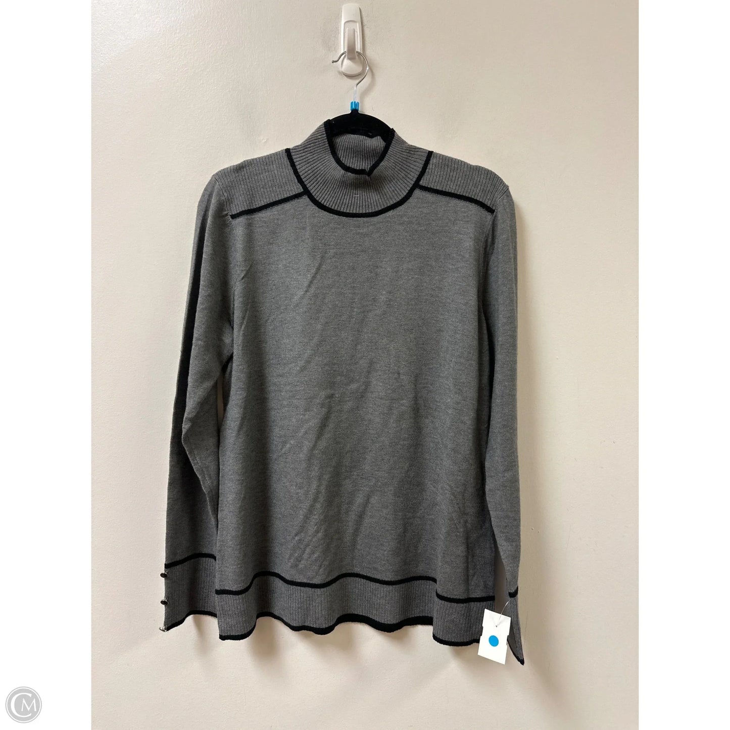 Sweater By Retrology In Grey, Size: Xl