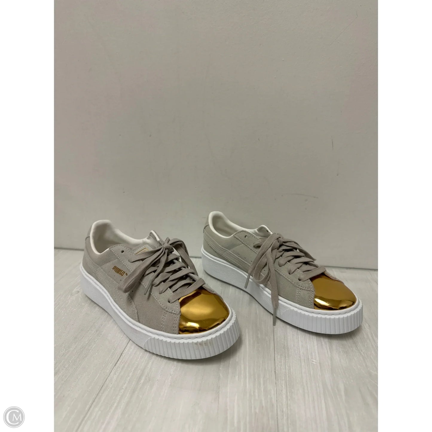 Shoes Sneakers By Puma In Cream, Size: 9