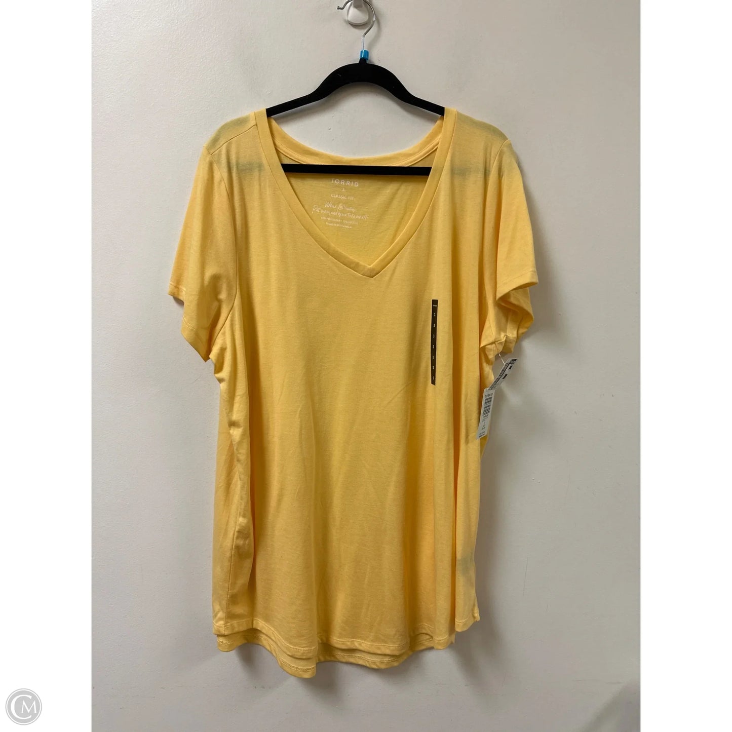 Top Short Sleeve By Torrid In Yellow, Size: 3x