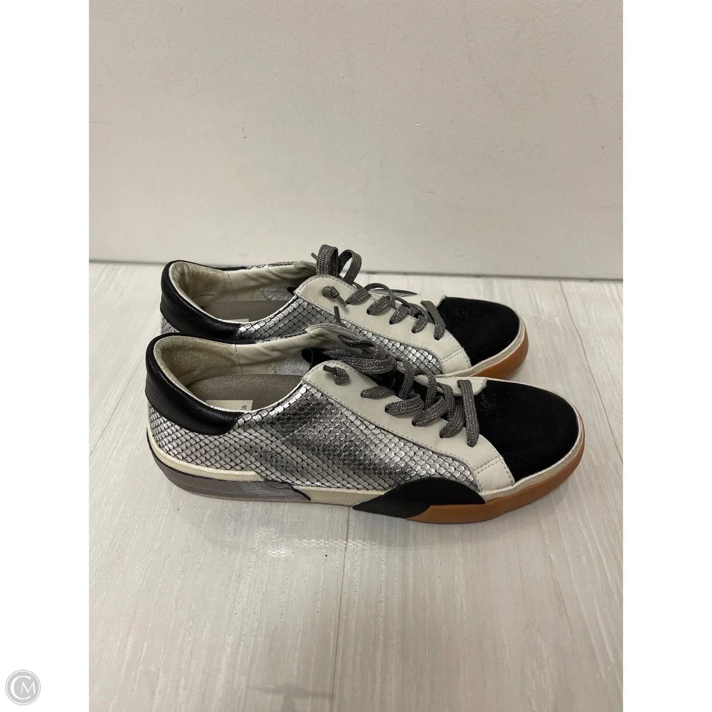 Shoes Sneakers By Dolce Vita In Black & Silver, Size: 7.5