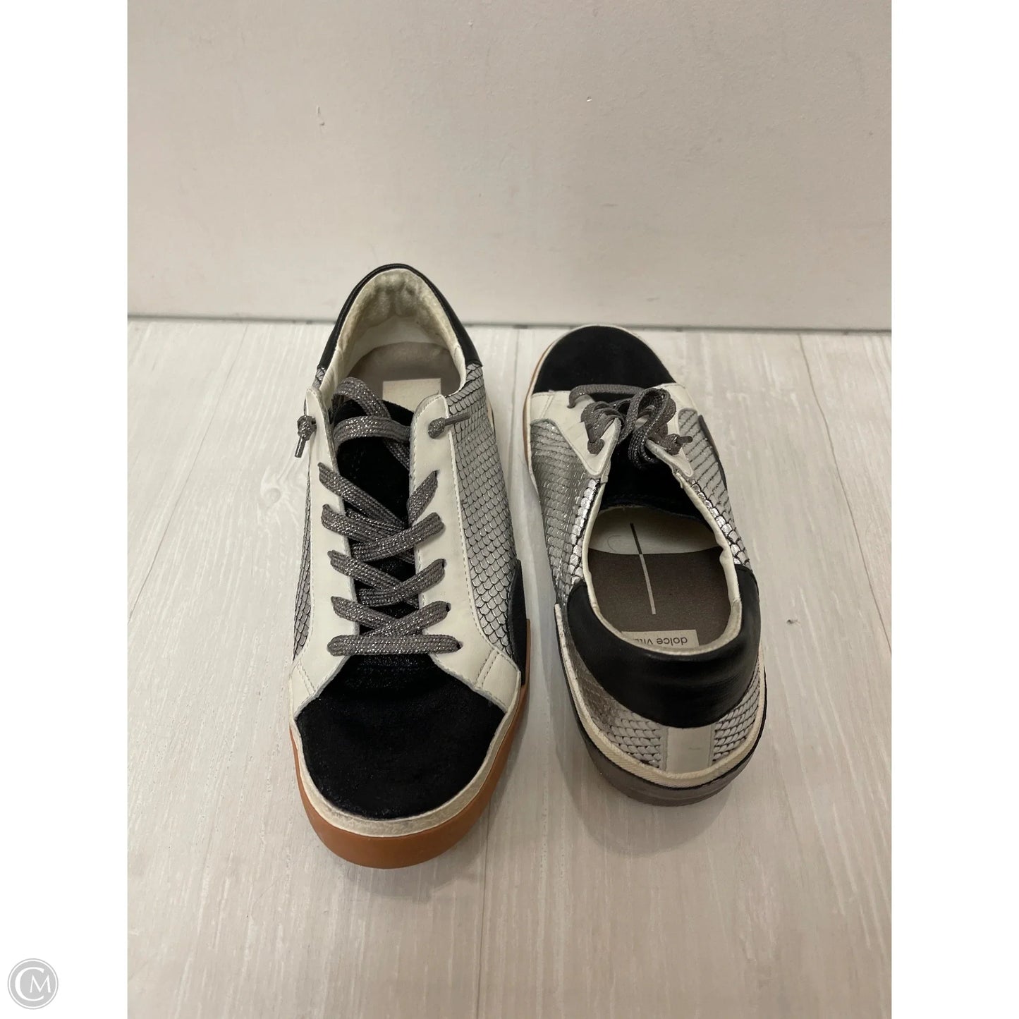 Shoes Sneakers By Dolce Vita In Black & Silver, Size: 7.5