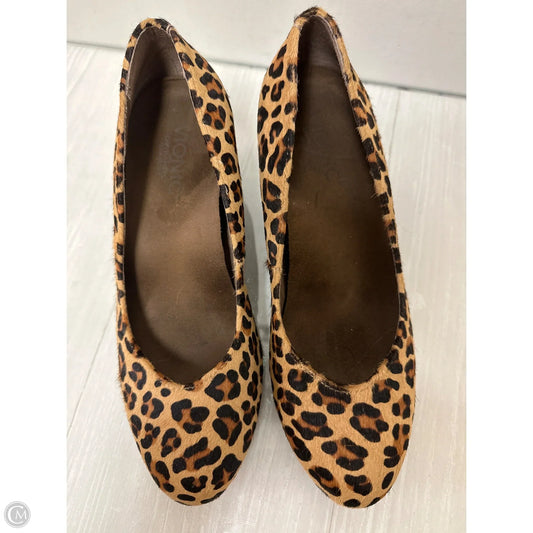 Shoes Heels Wedge By Vionic In Animal Print, Size: 8
