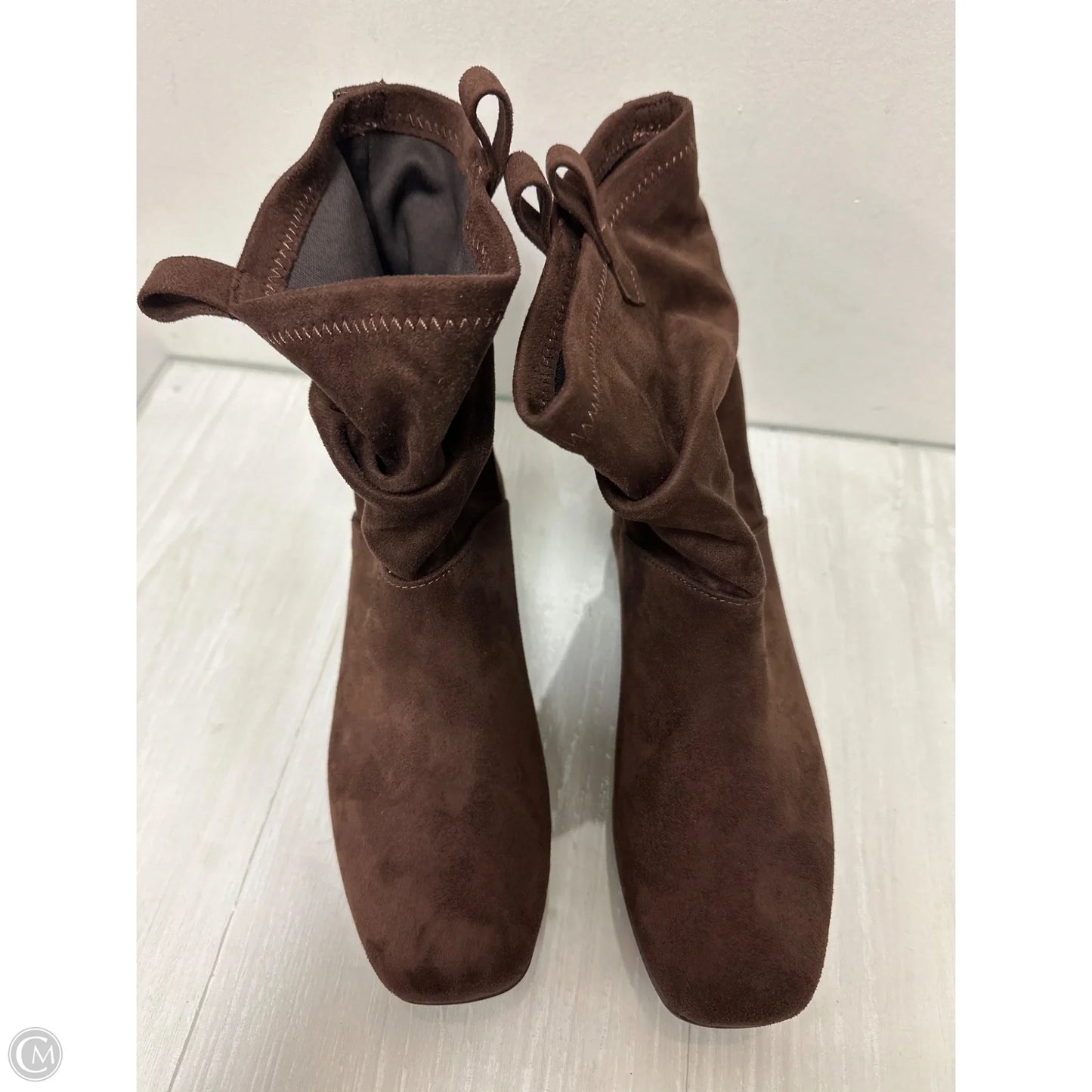 Boots Ankle Flats By Comfortview In Brown, Size: 7