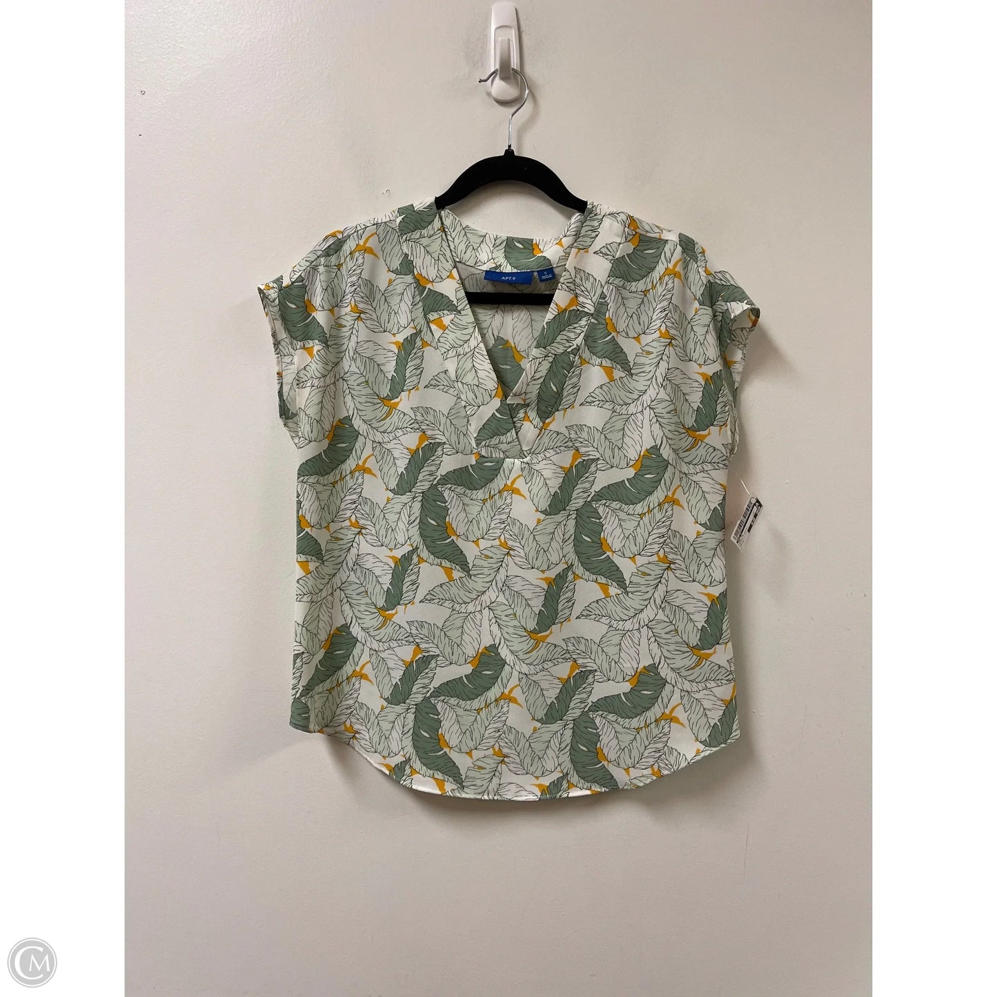 Top Short Sleeve By Apt 9 In Green & White, Size: S