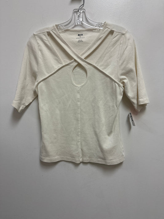 Top Short Sleeve By Maeve In Cream, Size: M