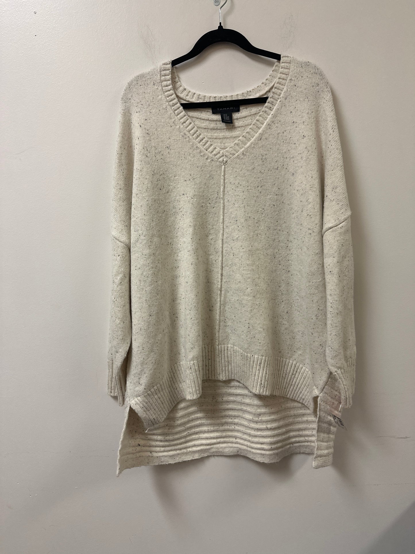 Sweater By Tahari By Arthur Levine In Cream, Size: 2x