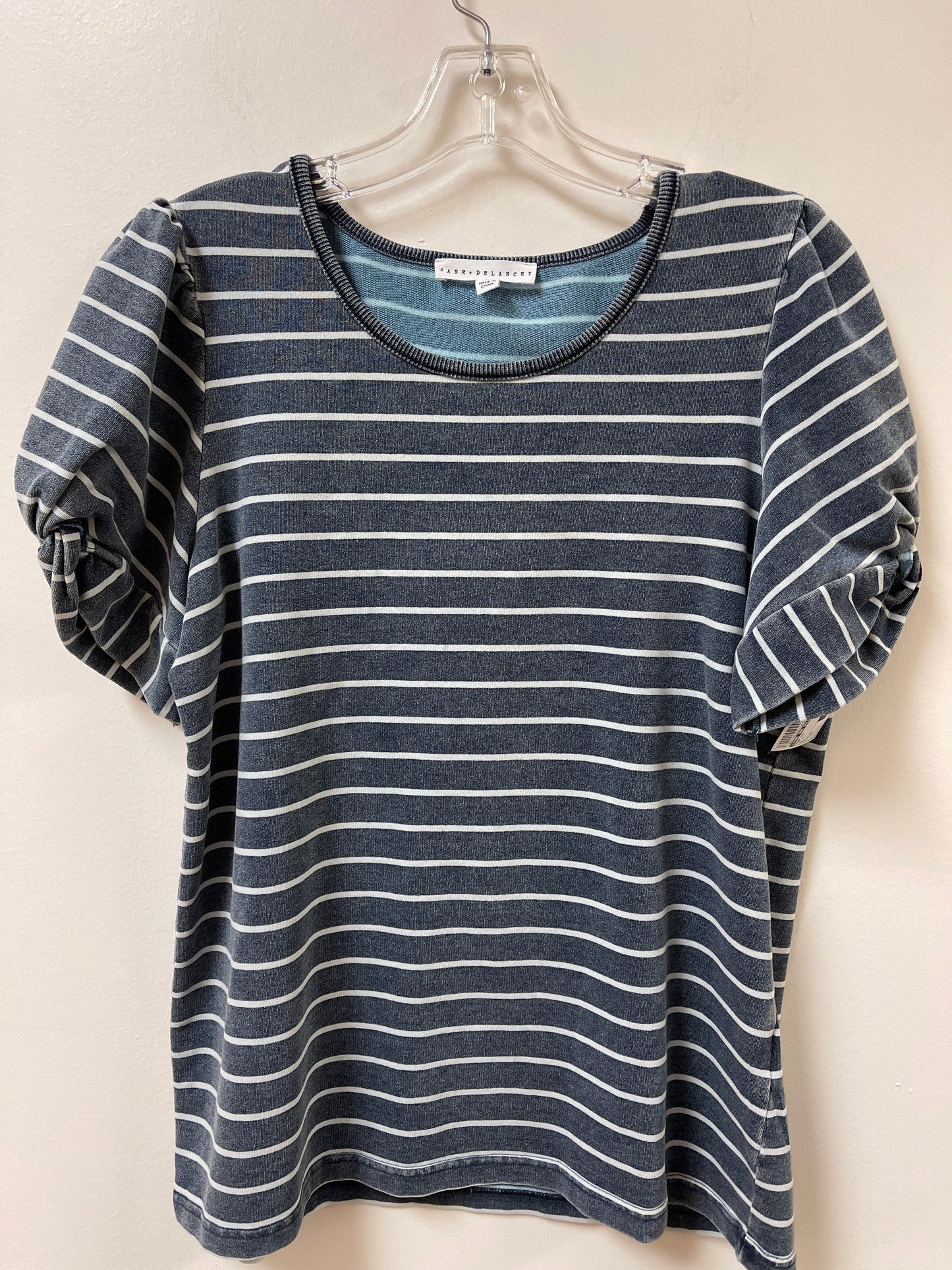 Top Short Sleeve By Jane And Delancey In Blue, Size: M