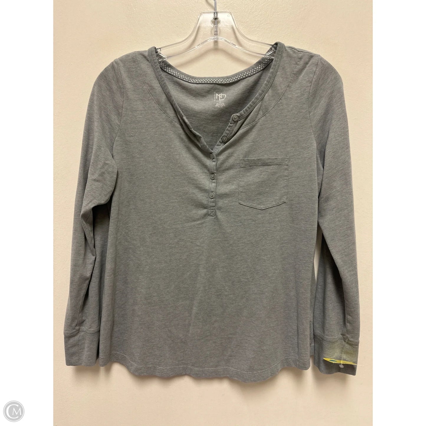 Top Long Sleeve By Not Your Daughters Jeans In Grey, Size: M