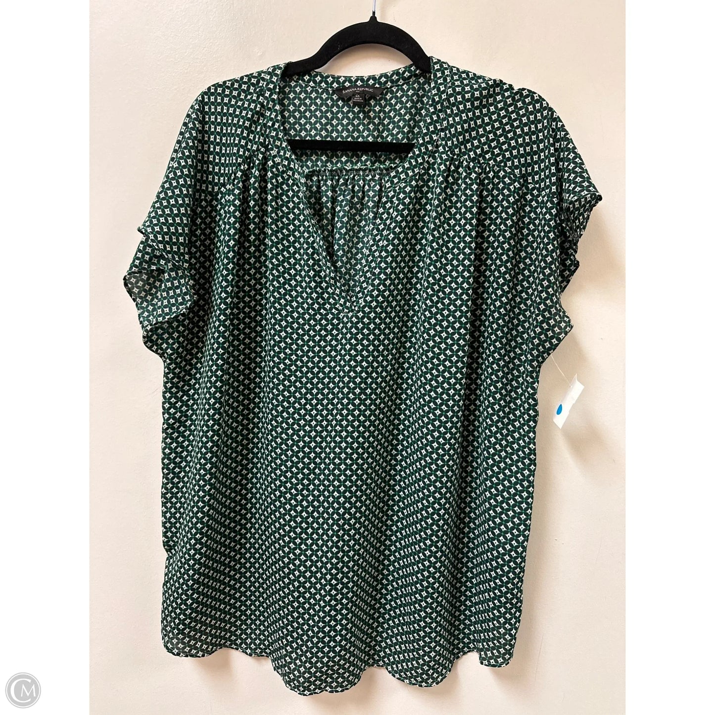 Top Short Sleeve By Banana Republic In Green, Size: Xl
