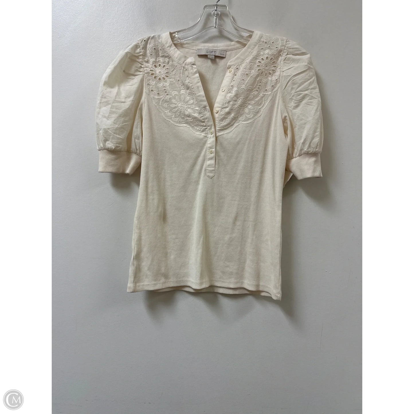 Top Short Sleeve By Loft In Cream, Size: Sp