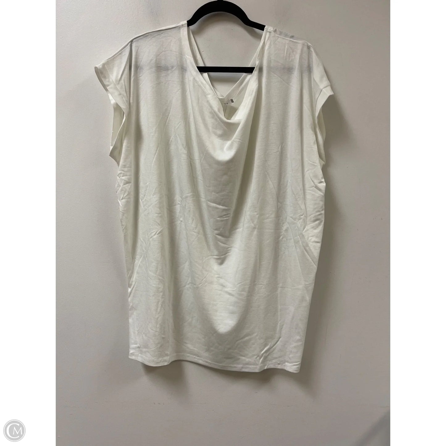 Top Short Sleeve By Clothes Mentor In White, Size: 2x