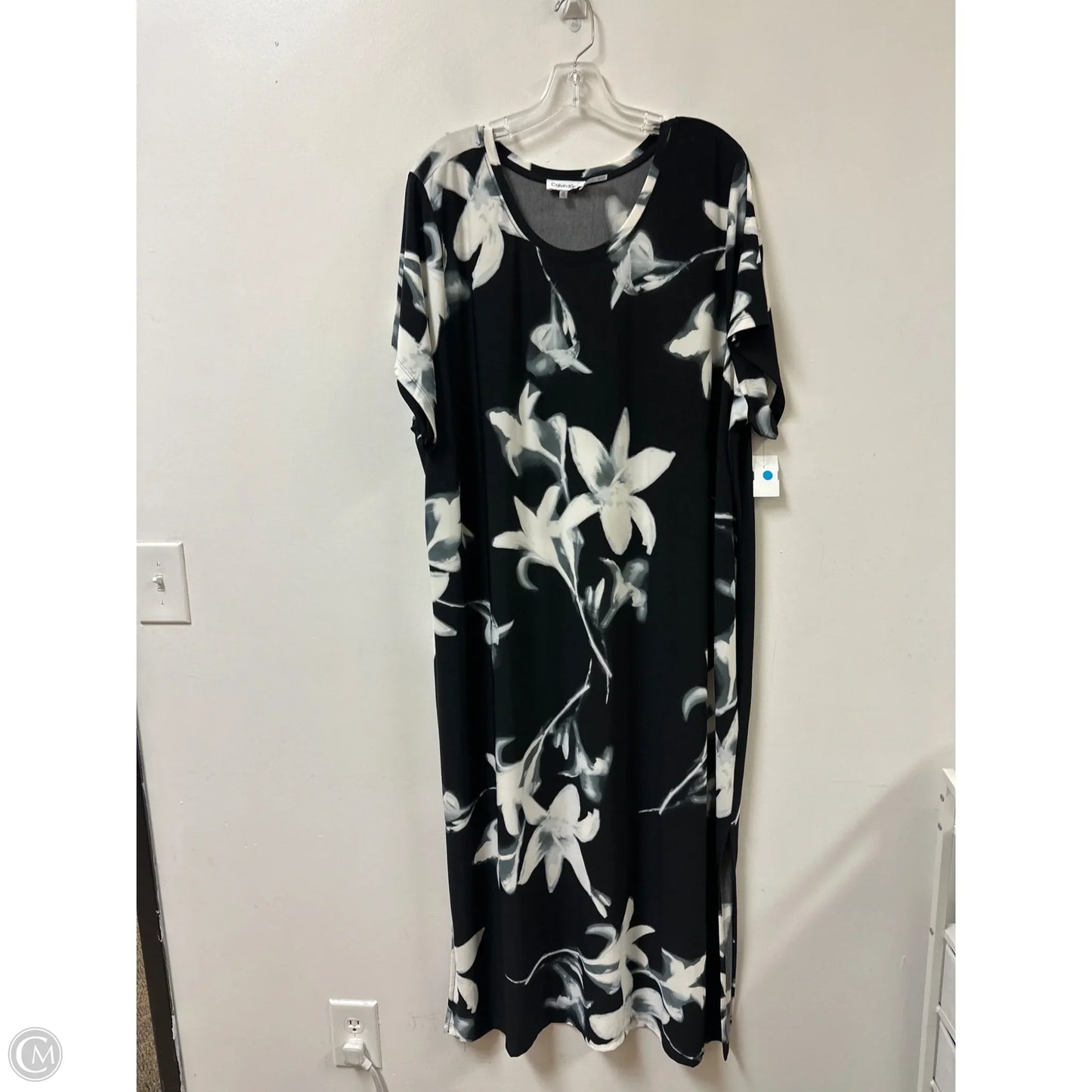 Dress Casual Midi By Calvin Klein In Black, Size: 3x