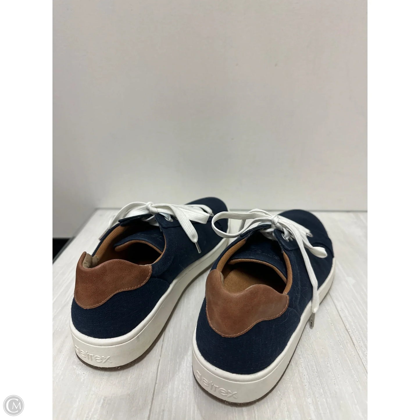 Shoes Flats By Aetrex In Navy, Size: 9.5