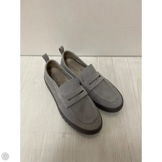 Shoes Flats By Vionic In Grey, Size: 9