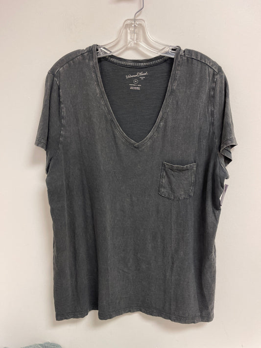 Grey Top Short Sleeve Universal Thread, Size 2x
