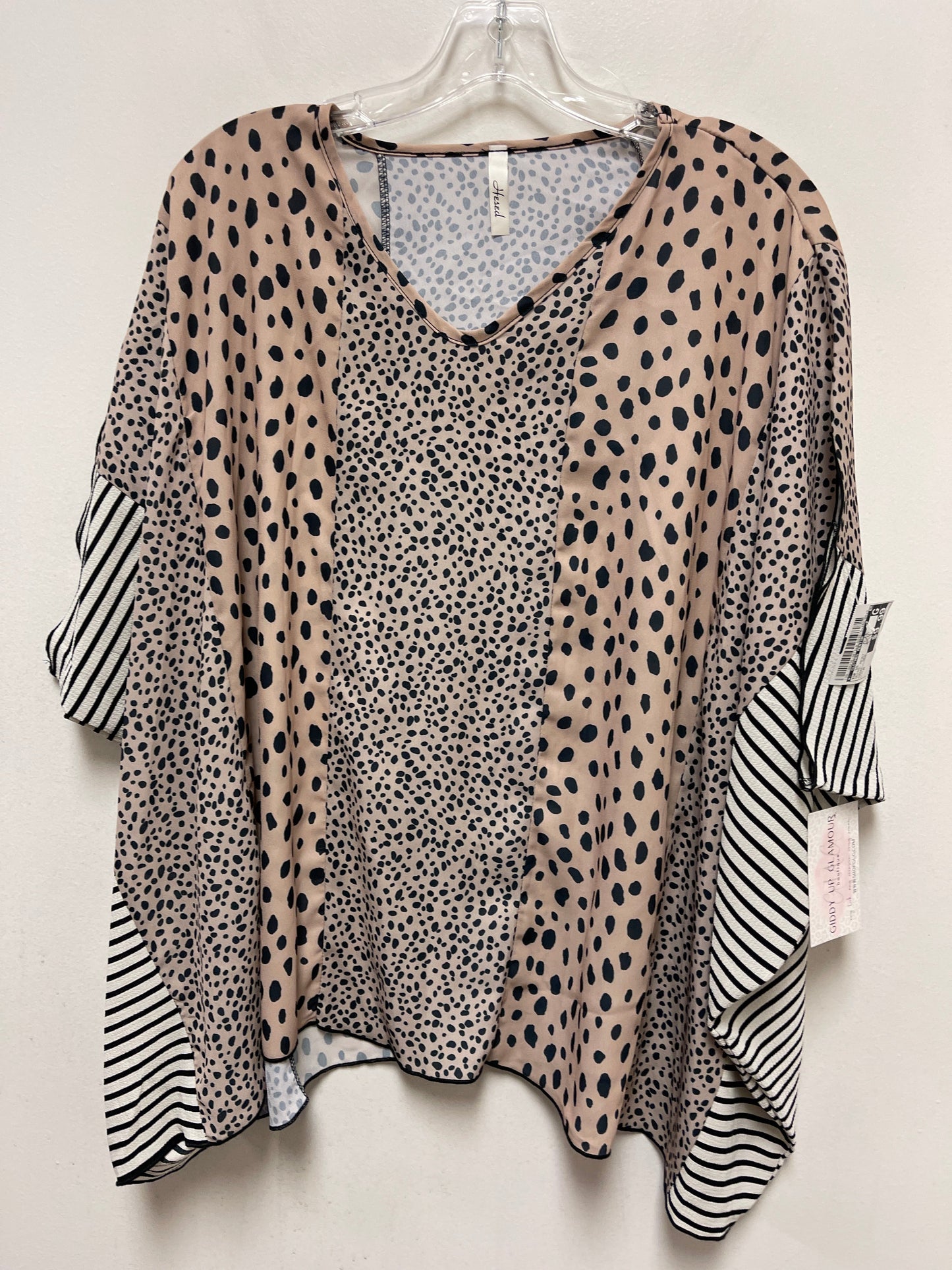 Animal Print Top Short Sleeve Clothes Mentor, Size M