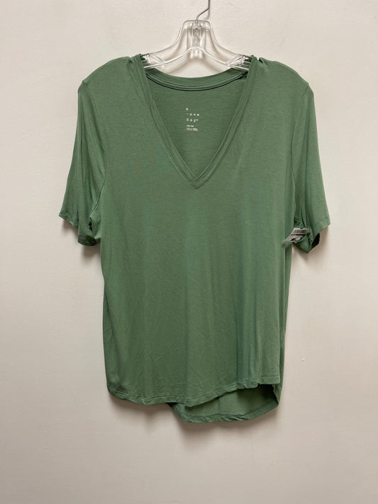 Top Short Sleeve By A New Day In Green, Size: M