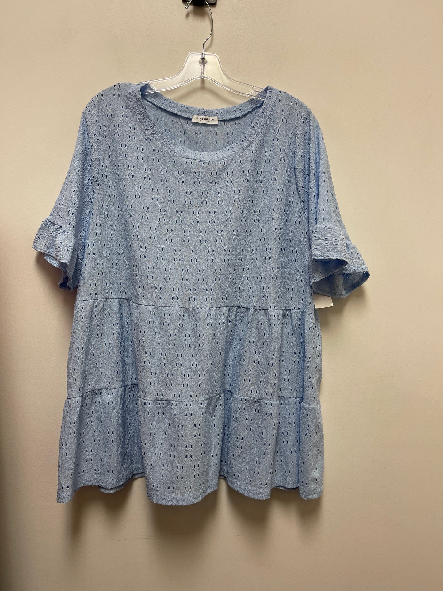 Top Short Sleeve By Chicsoul In Blue, Size: 3x