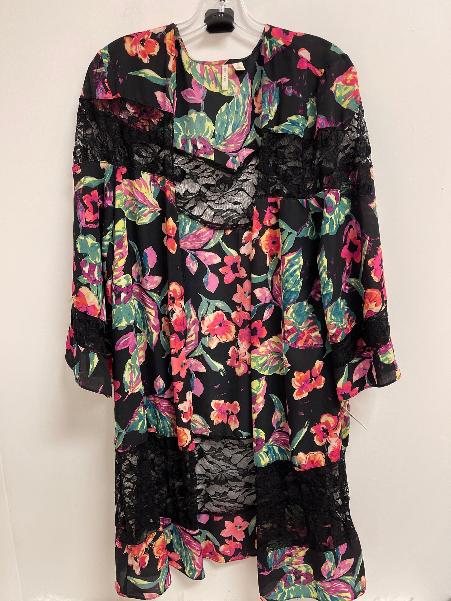 Kimono By Cato In Floral Print, Size: S