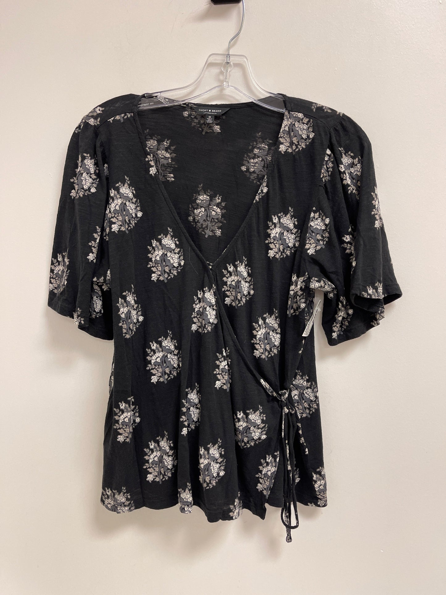 Top Short Sleeve By Lucky Brand In Black, Size: M