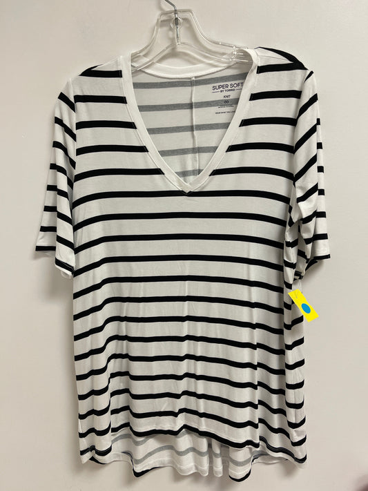 Top Short Sleeve By Torrid In Striped Pattern, Size: M