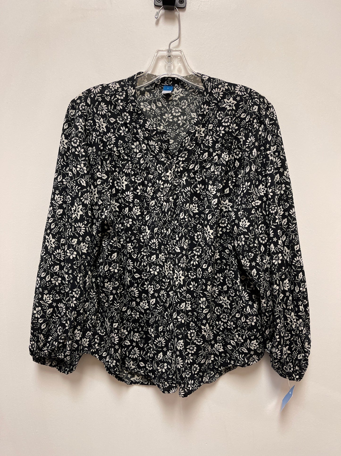 Top Long Sleeve By Old Navy In Floral Print, Size: S