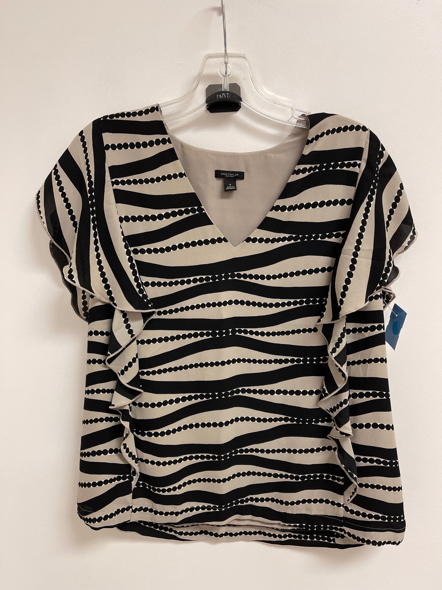 Top Short Sleeve By Ann Taylor In Black & Cream, Size: M