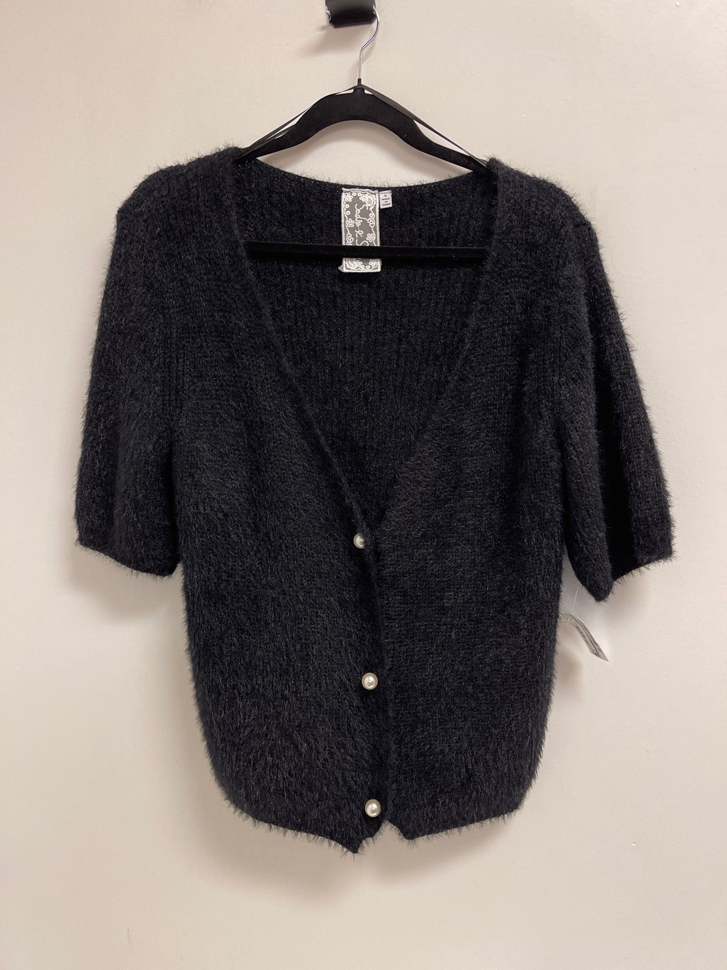 Sweater By Clothes Mentor In Black, Size: S