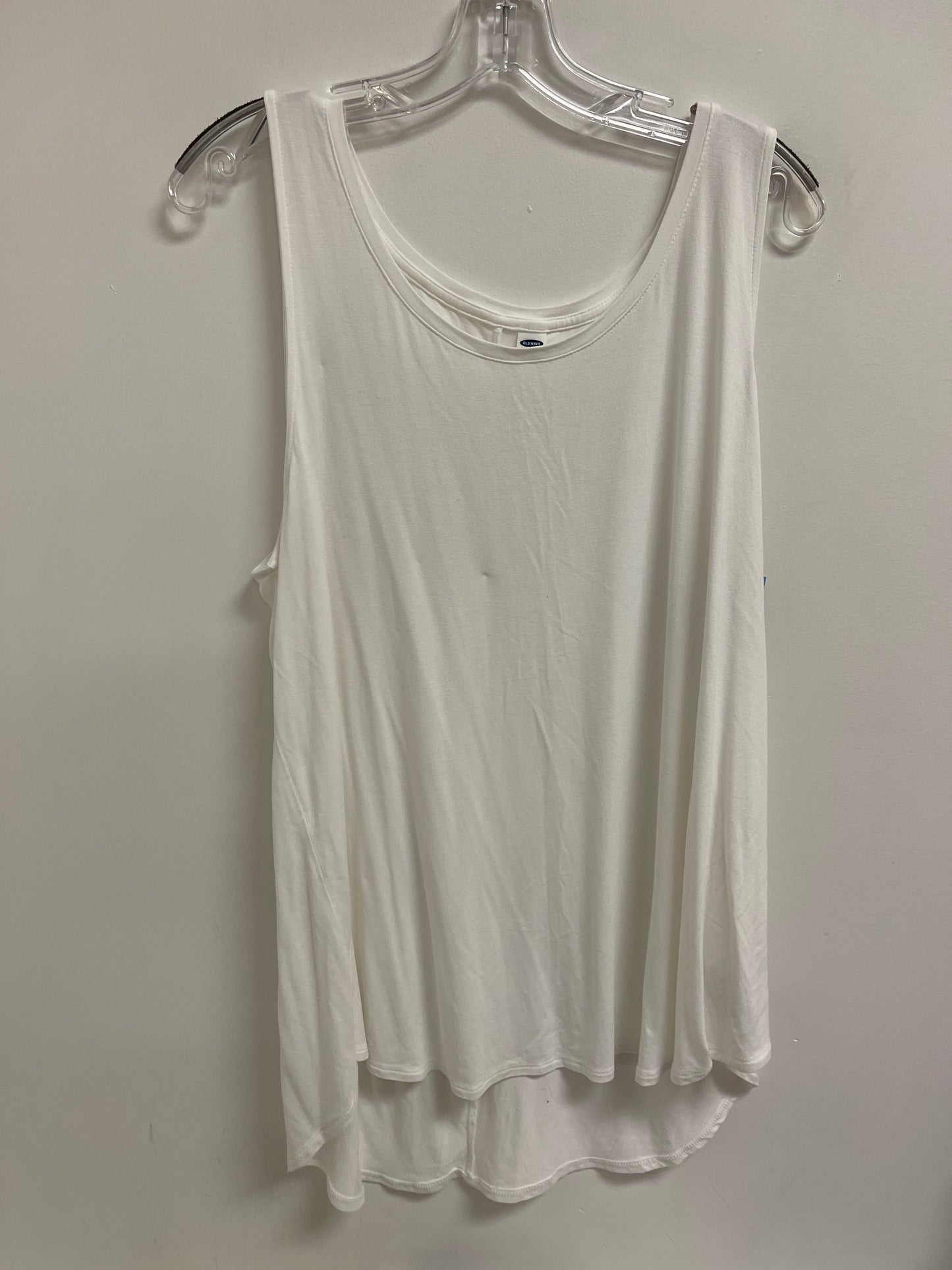 Top Sleeveless By Old Navy In White, Size: Xl