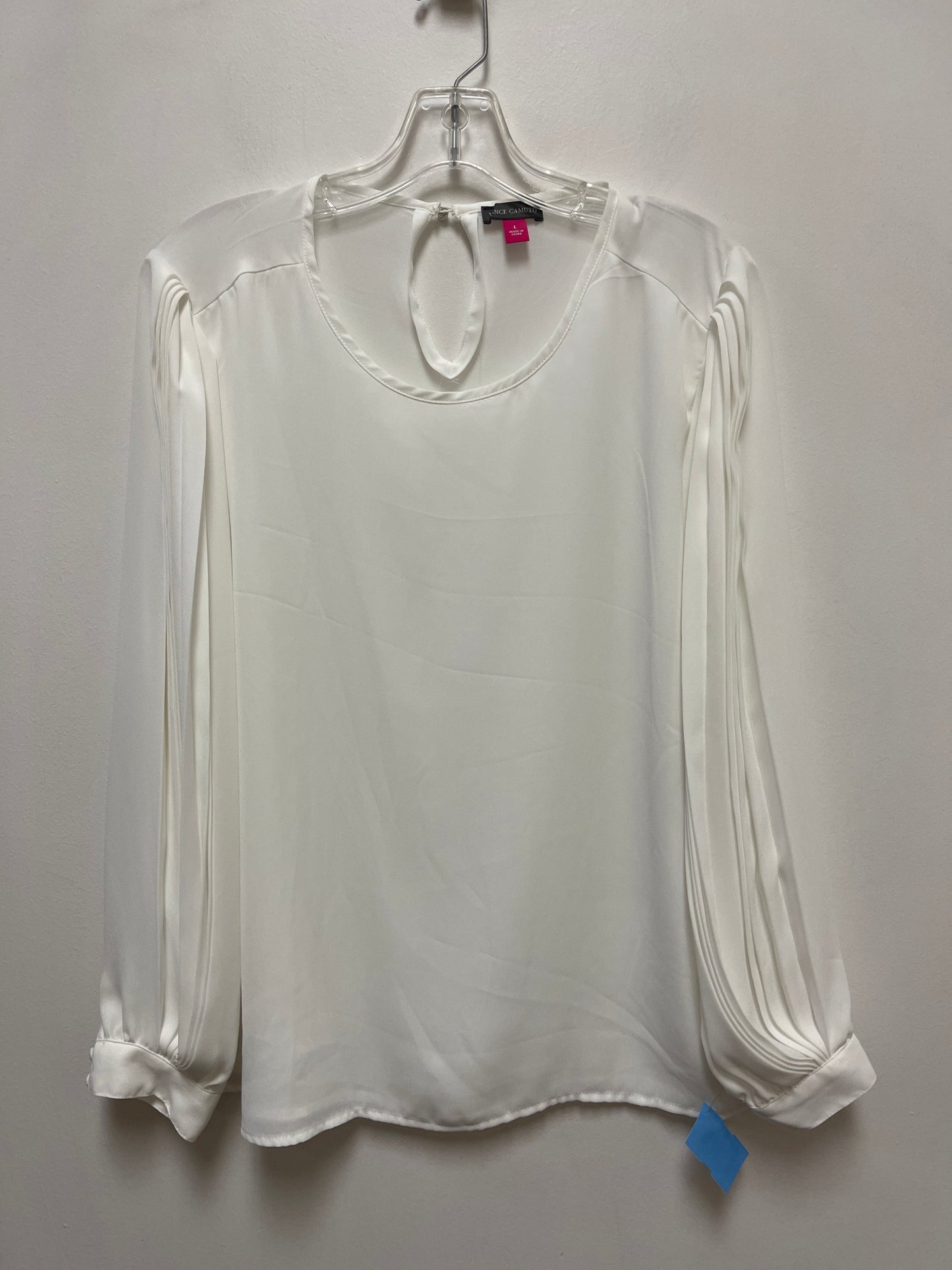 Top Long Sleeve By Vince Camuto In White, Size: L