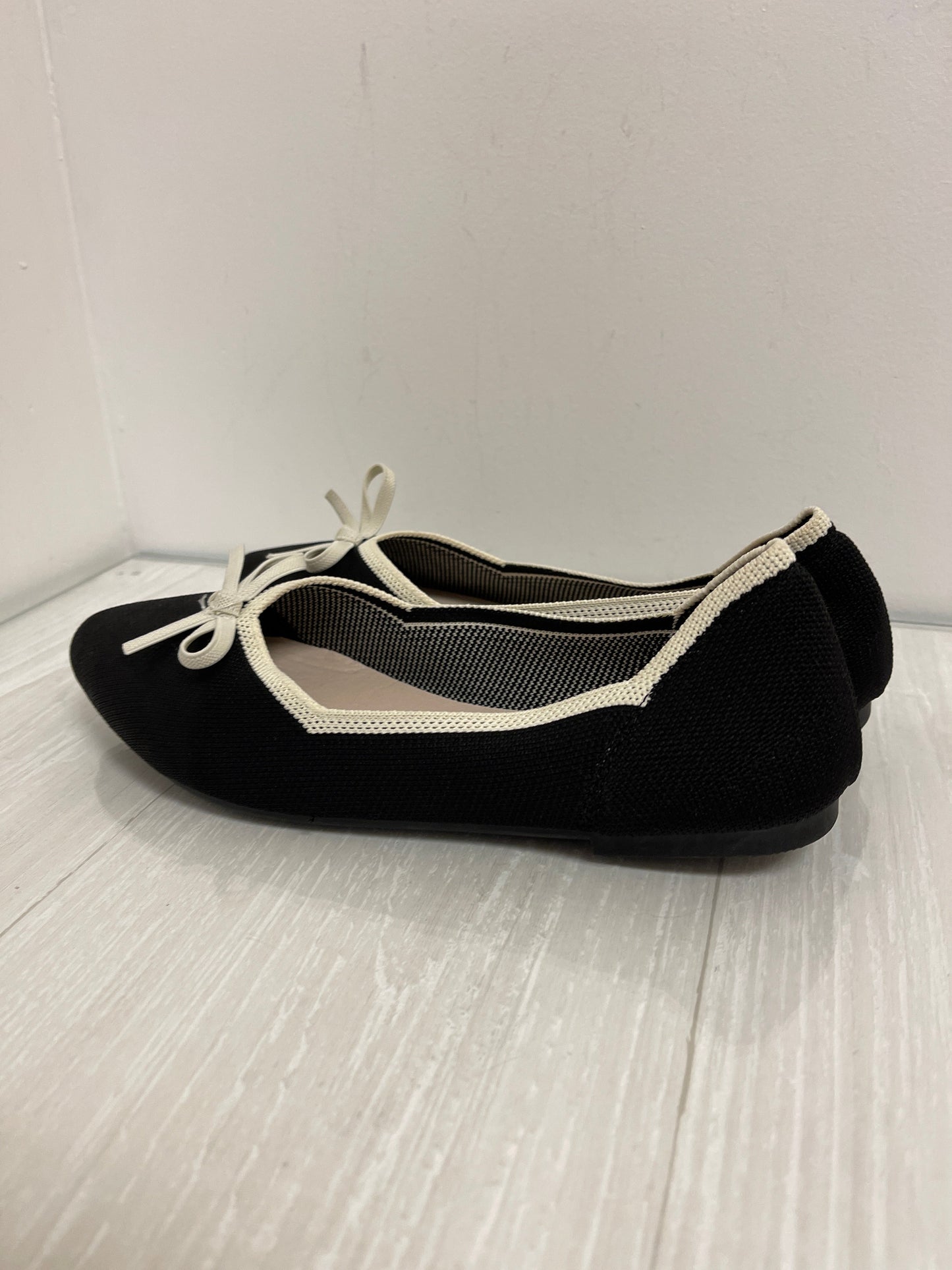 Shoes Flats By Danskin In Navy, Size: 7.5