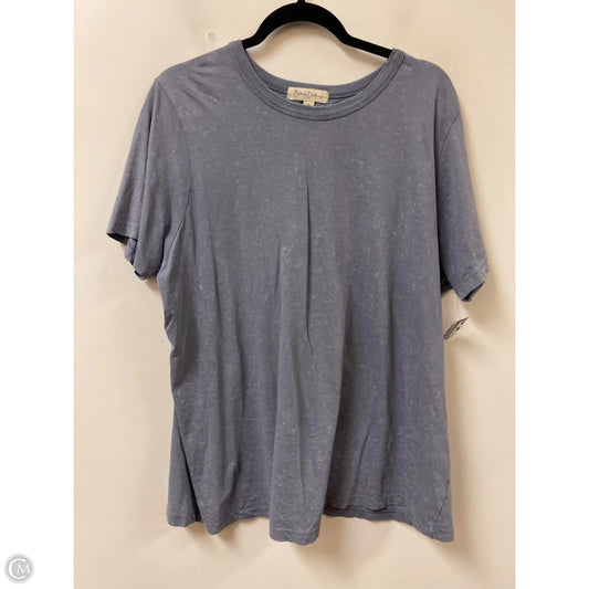 Top Short Sleeve Basic By Clothes Mentor In Grey, Size: 1x
