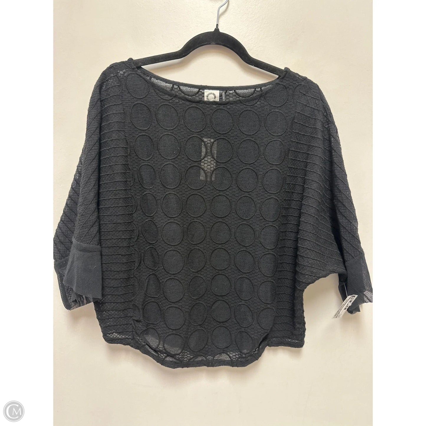 Top Short Sleeve By Akemi And Kin In Black, Size: S