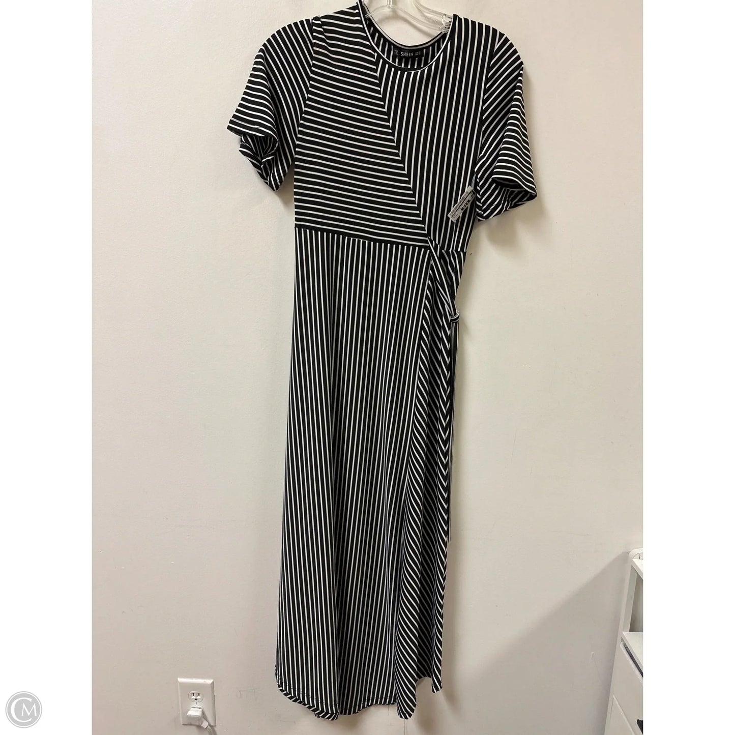 Dress Casual Maxi By Shein In Black & White, Size: Xs