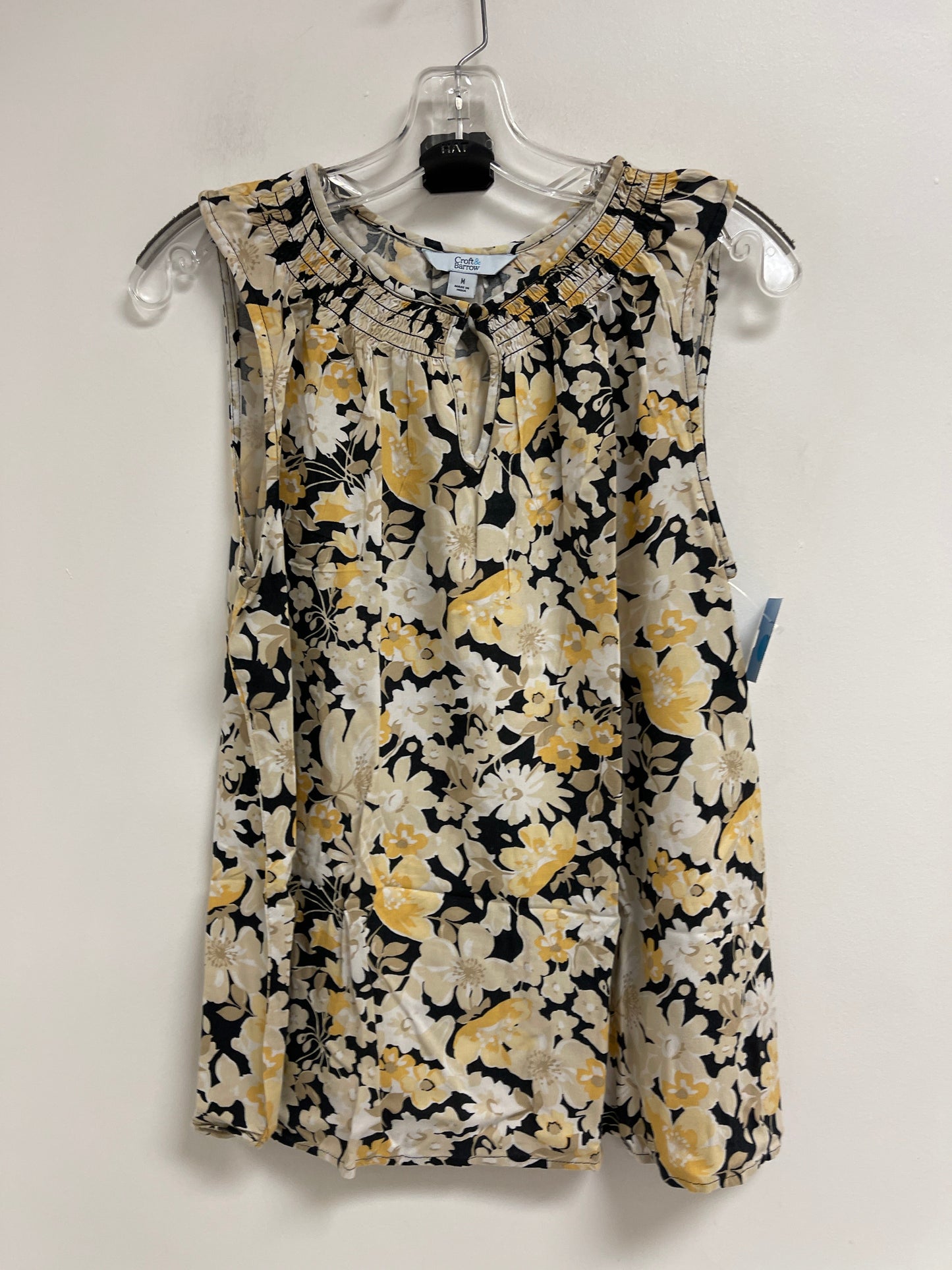 Top Sleeveless By Croft And Barrow In Floral Print, Size: M