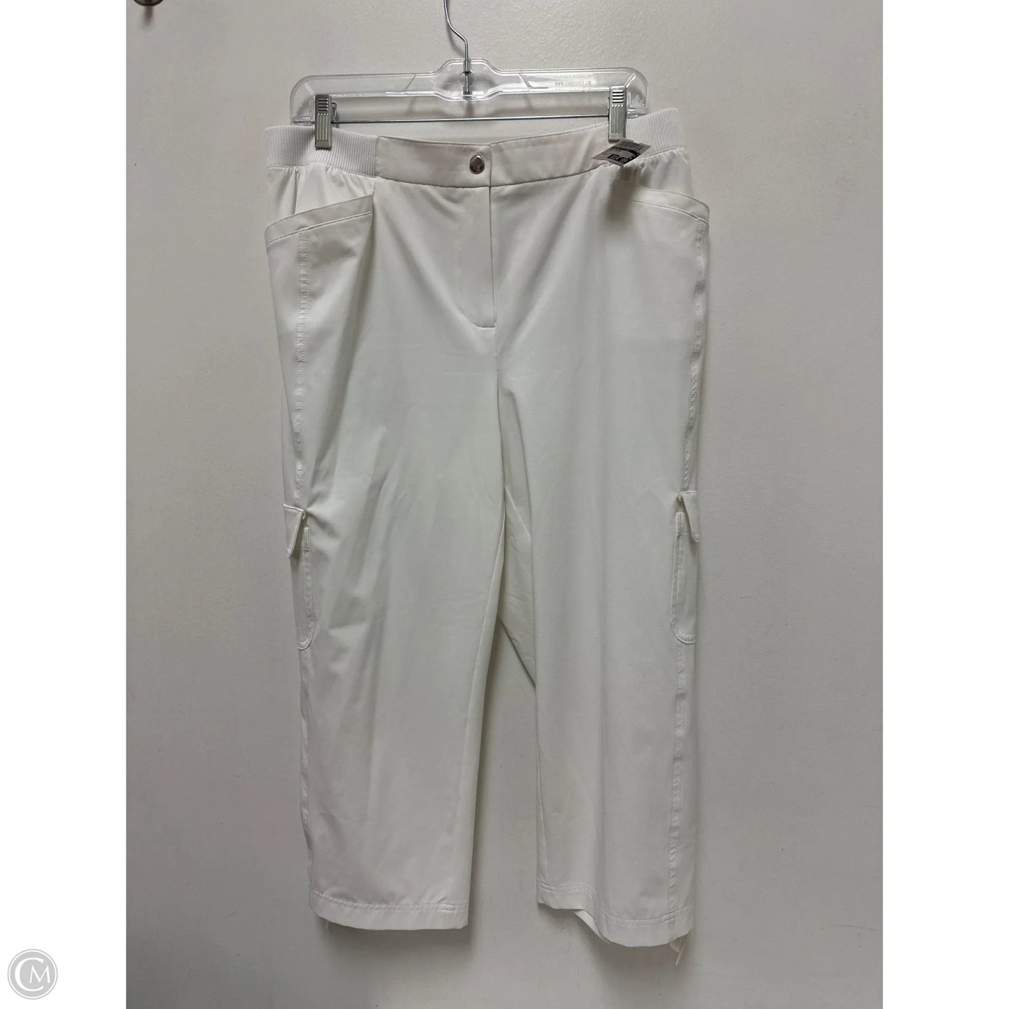 Pants Cropped By Chicos In White, Size: 12