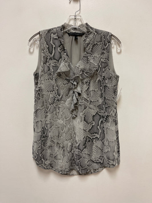 Top Sleeveless By White House Black Market In Grey, Size: 2