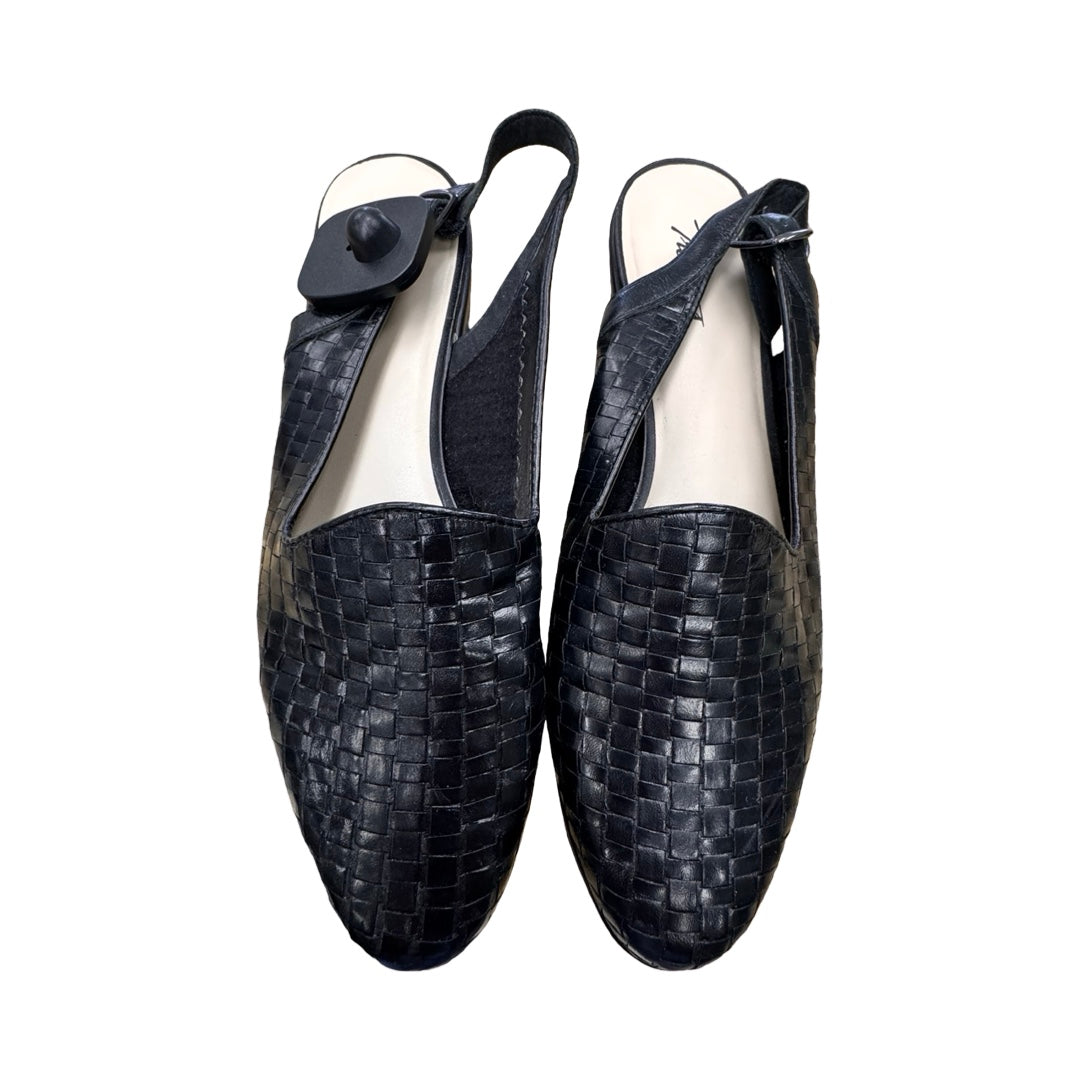 Shoes Flats By TROTTERS In Black, Size:9.5