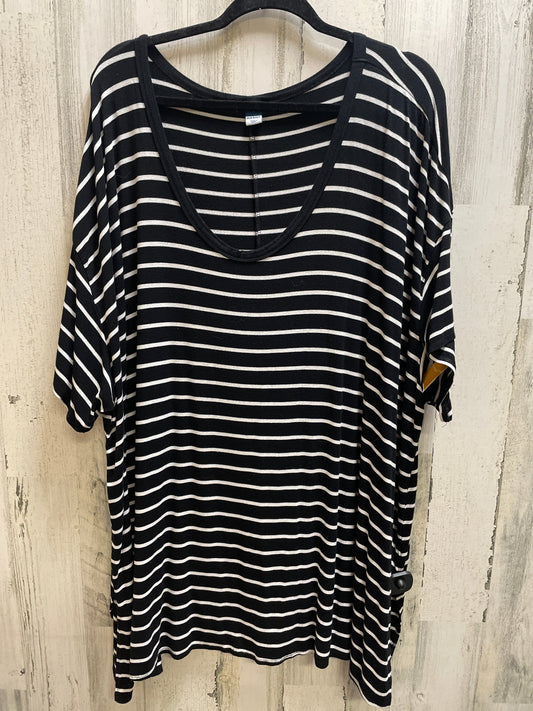 Top Short Sleeve By Old Navy In Striped Pattern, Size: 3x