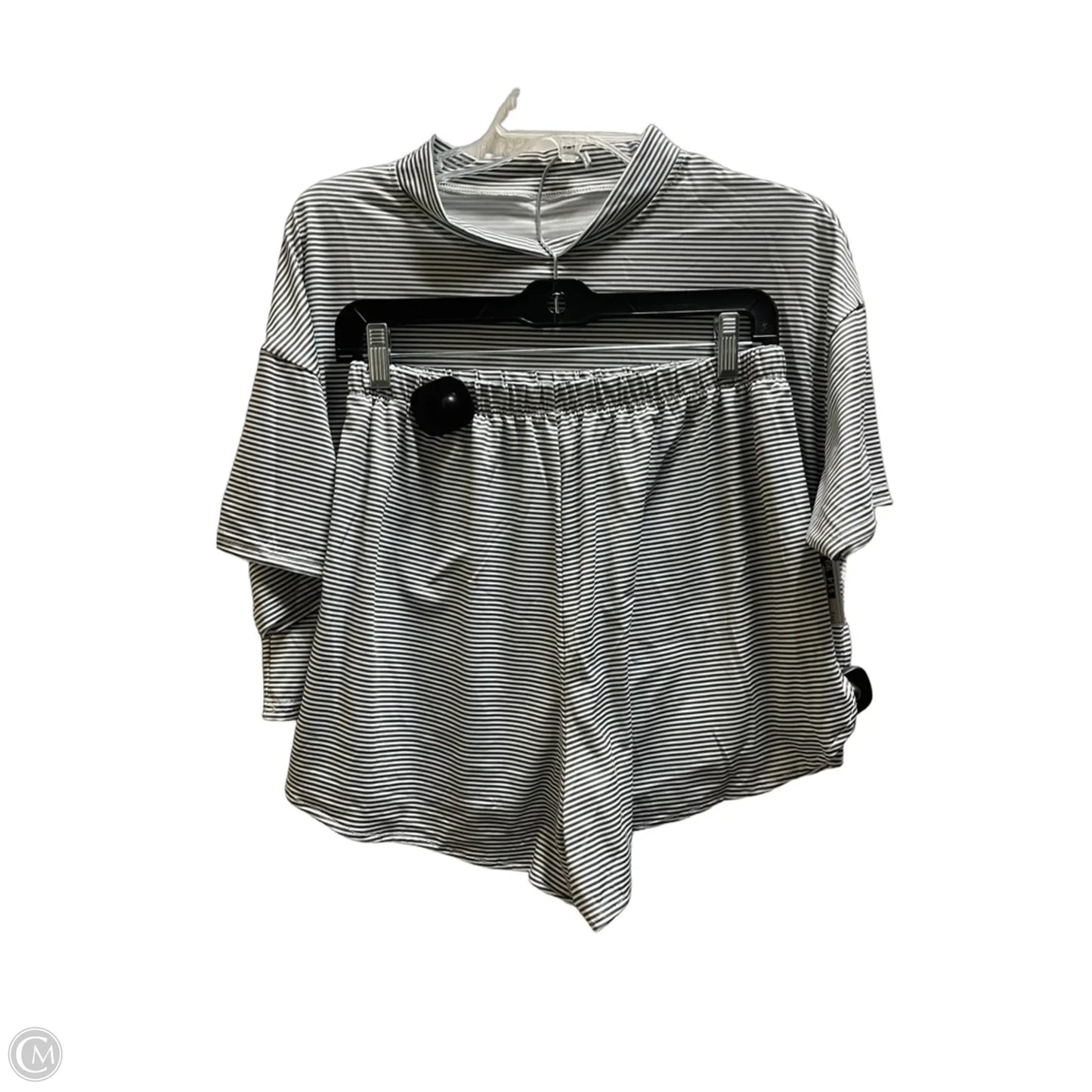Shorts Set By Clothes Mentor In Striped Pattern, Size: S