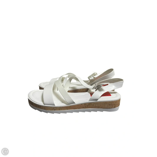 Sandals Flats By Marc Fisher In White, Size: 10