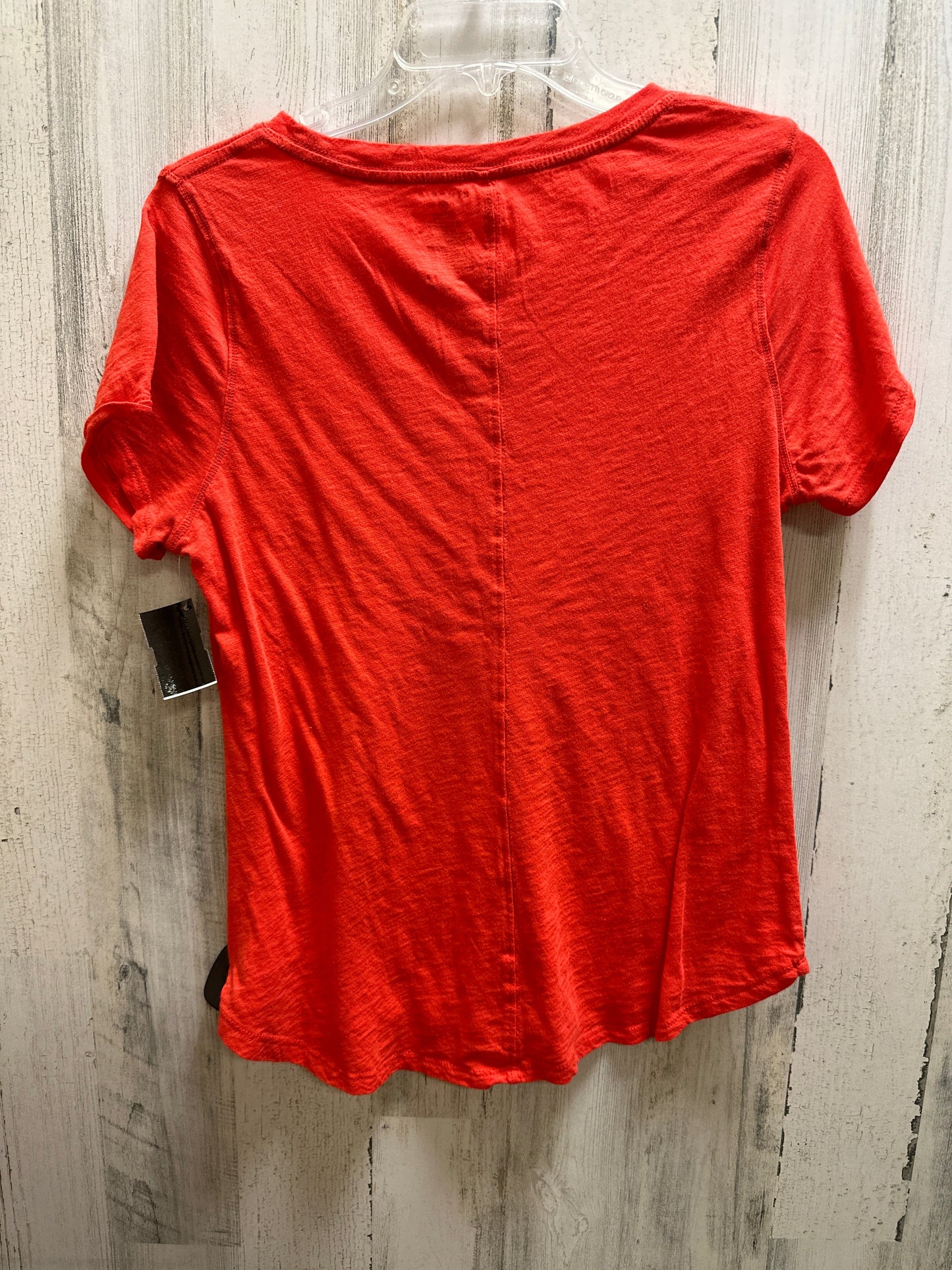 Red Top Short Sleeve Clothes Mentor, Size M