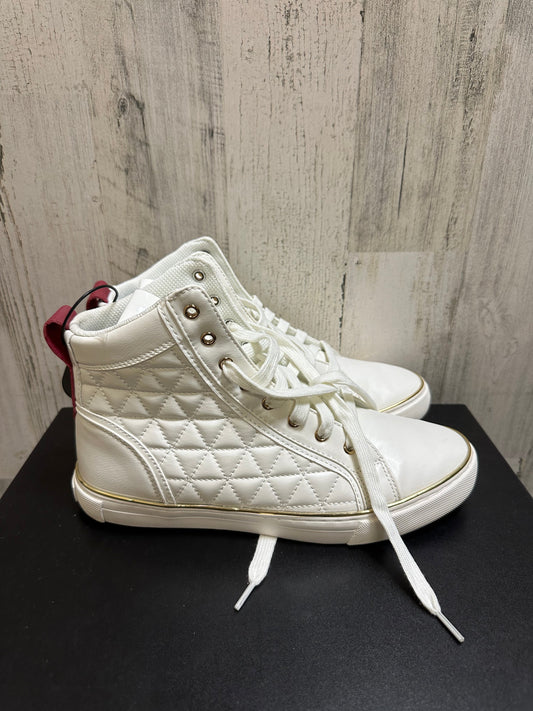 White Shoes Sneakers Guess, Size 8