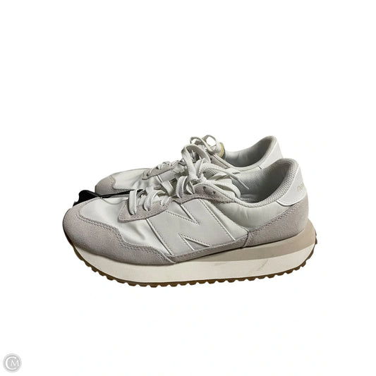 Shoes Athletic By New Balance In White, Size: 9