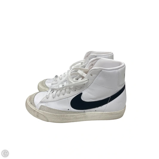 Shoes Sneakers By Nike In White, Size: 8